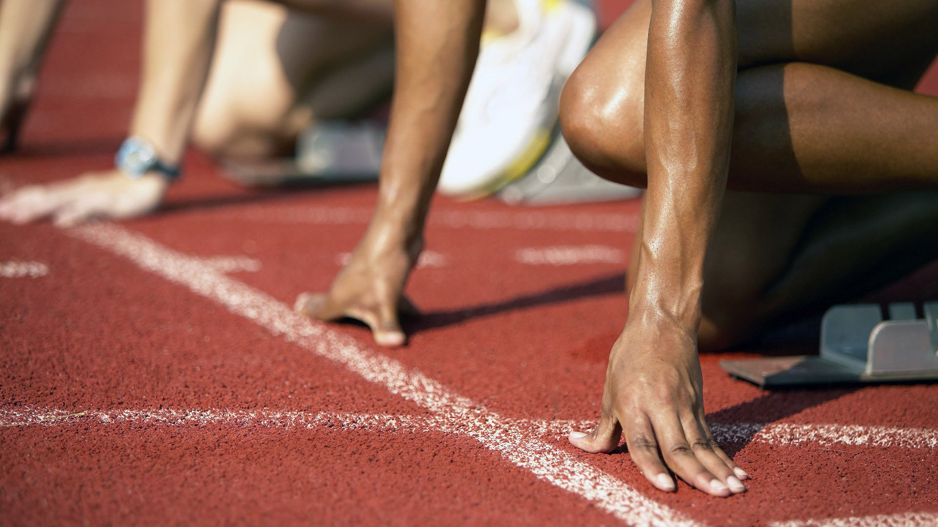 “武汉马拉松：赛道尽头，冠军就在眼前”